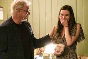 Dave gives Hollie money